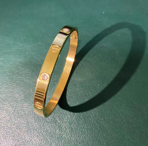Bracelet - Gold Cross Nut Bracelet